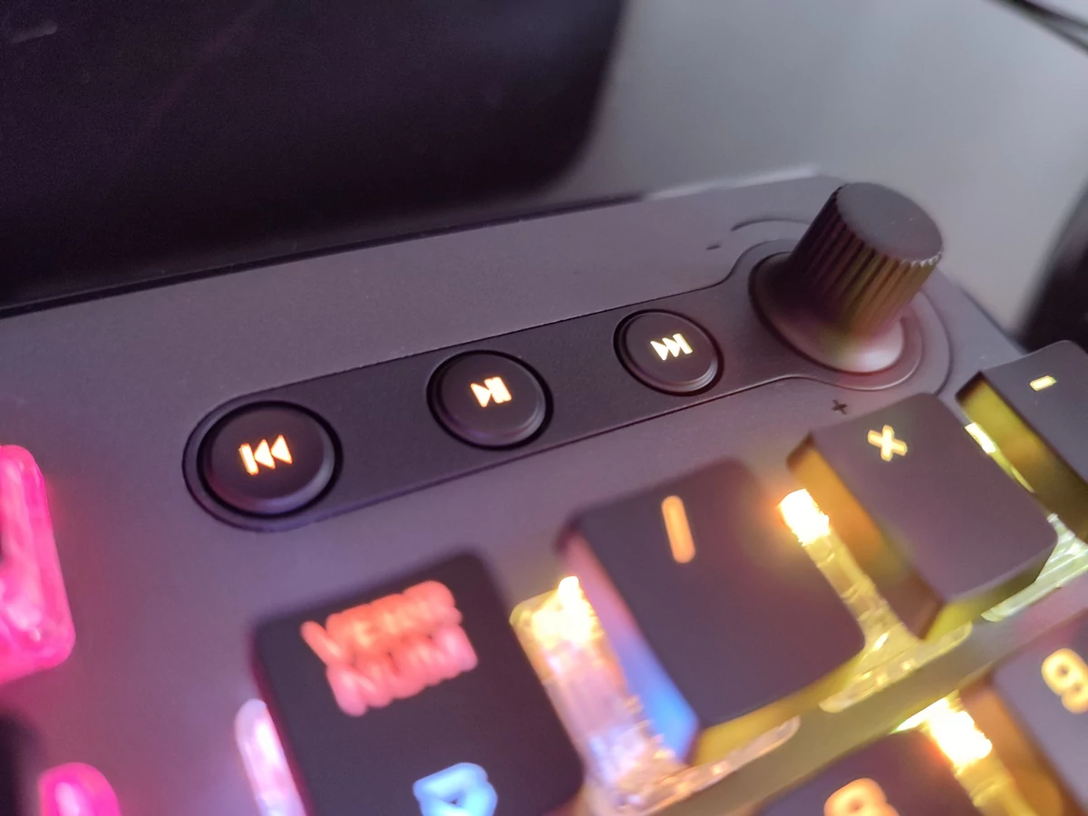 Roccat Vulcan II Max © Antoine Roche pour Clubic