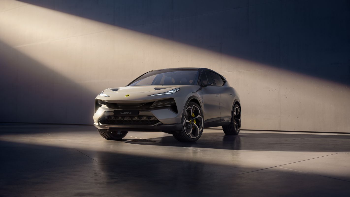 Lotus aussi a un super-SUV électrique : il va super vite, il est super cher