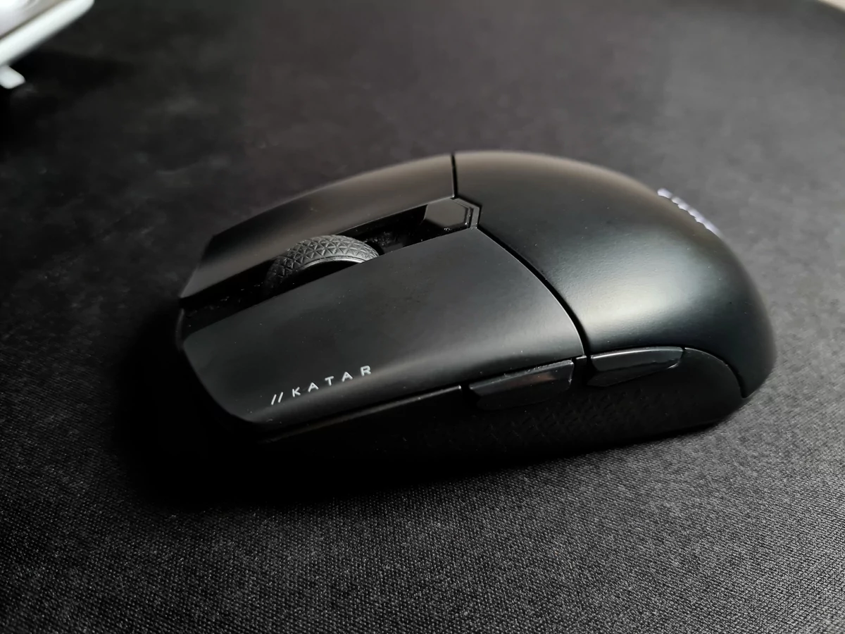 Test Corsair Katar Elite Wireless © Matthieu Legouge