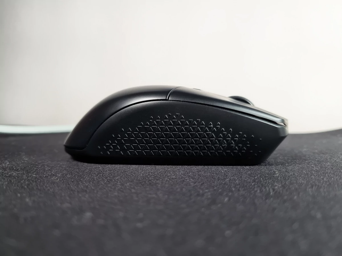 Test Corsair Katar Elite Wireless © Matthieu Legouge