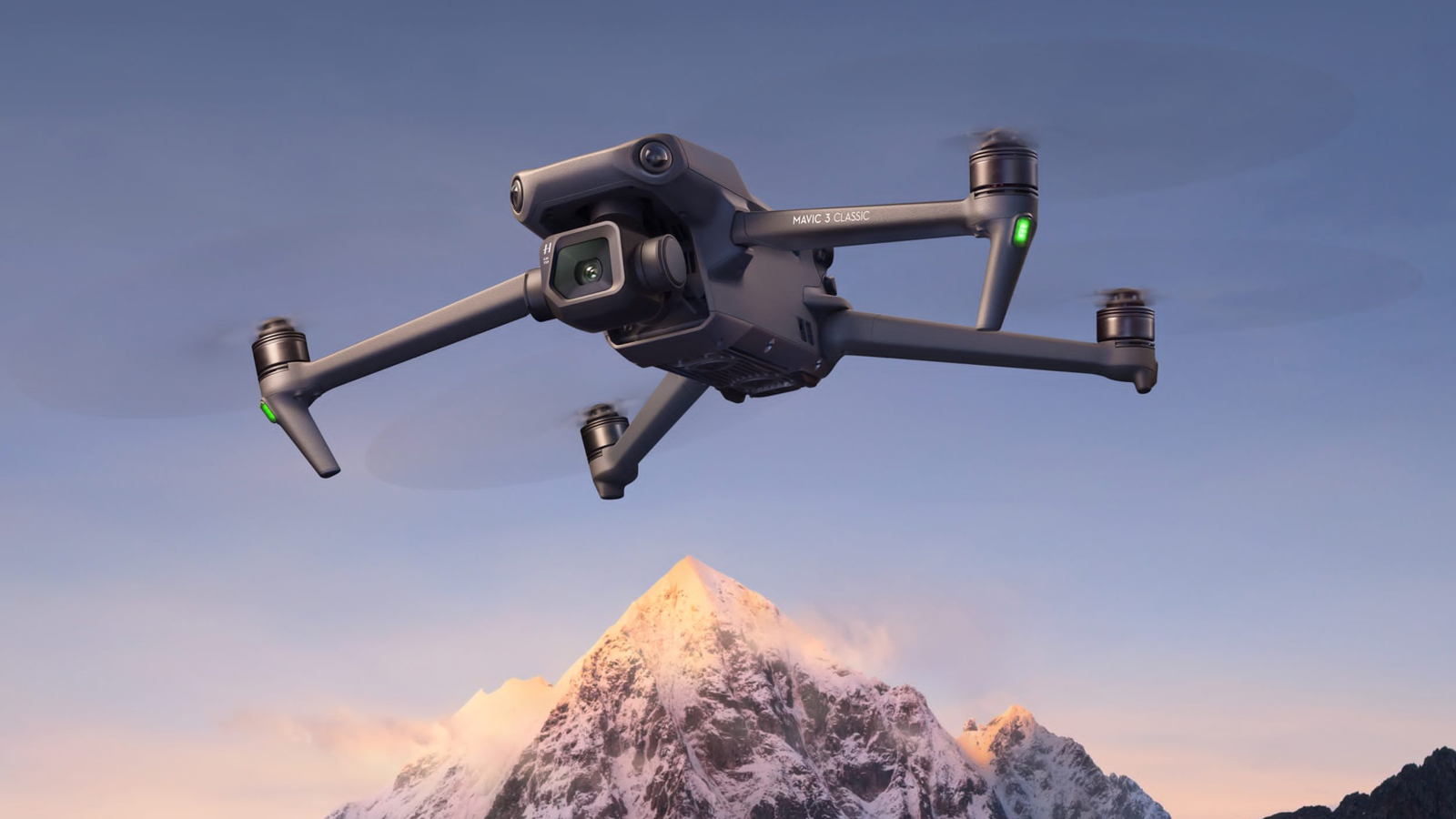 DJI fait atterrir un nouveau drone au prix plus doux, le Mavic 3 Classic : qu'est-ce qui change ?