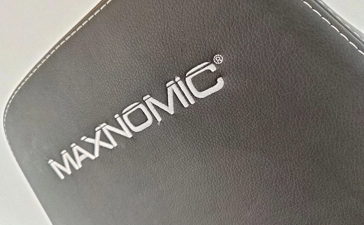 Test Maxnomic Dominator © © Clubic