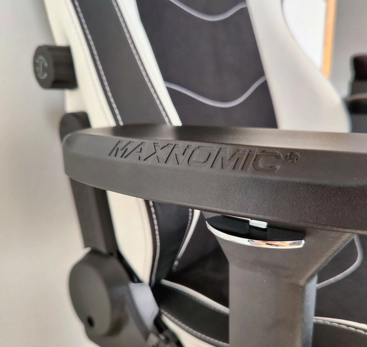 Test Maxnomic Dominator © © Clubic