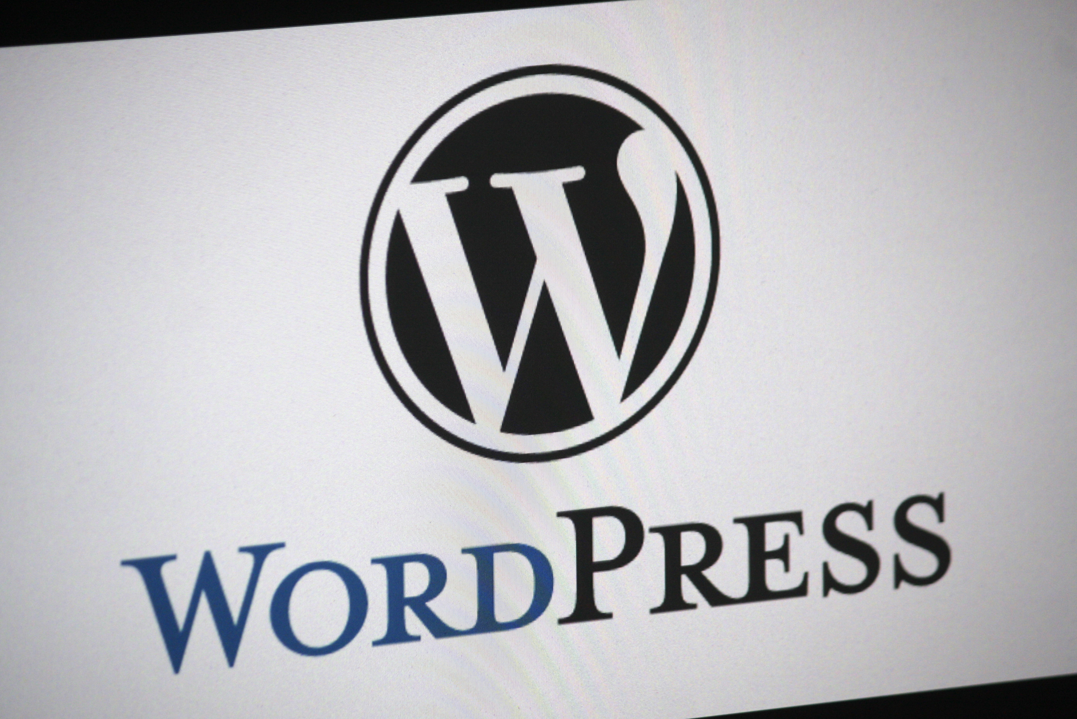 Un thème WordPress sème la pagaille et expose 25 000 sites à une faille critique, exploitée par les pirates
