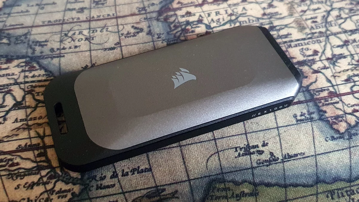 Corsair EX100U © Nerces