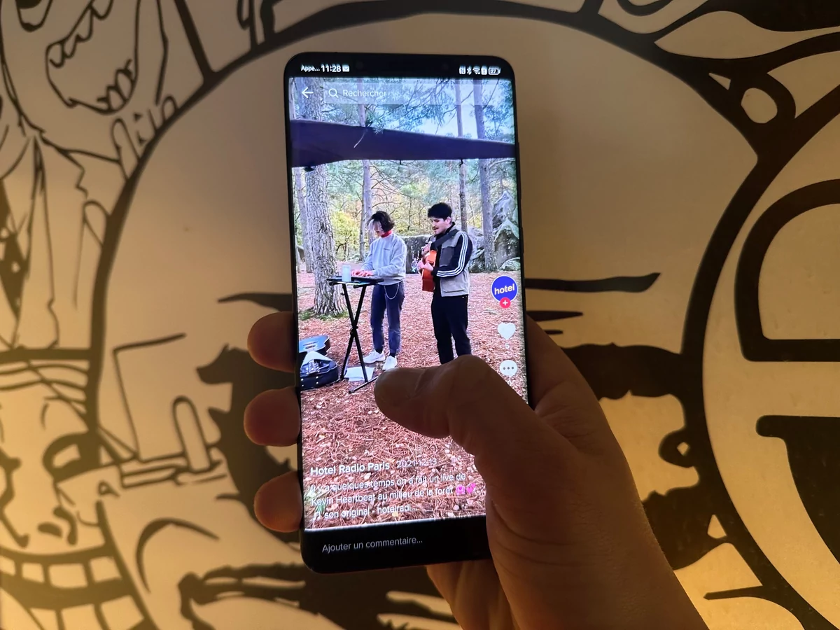 Hauwei Mate 50 Pro - TikTok © Bencheman Fouad