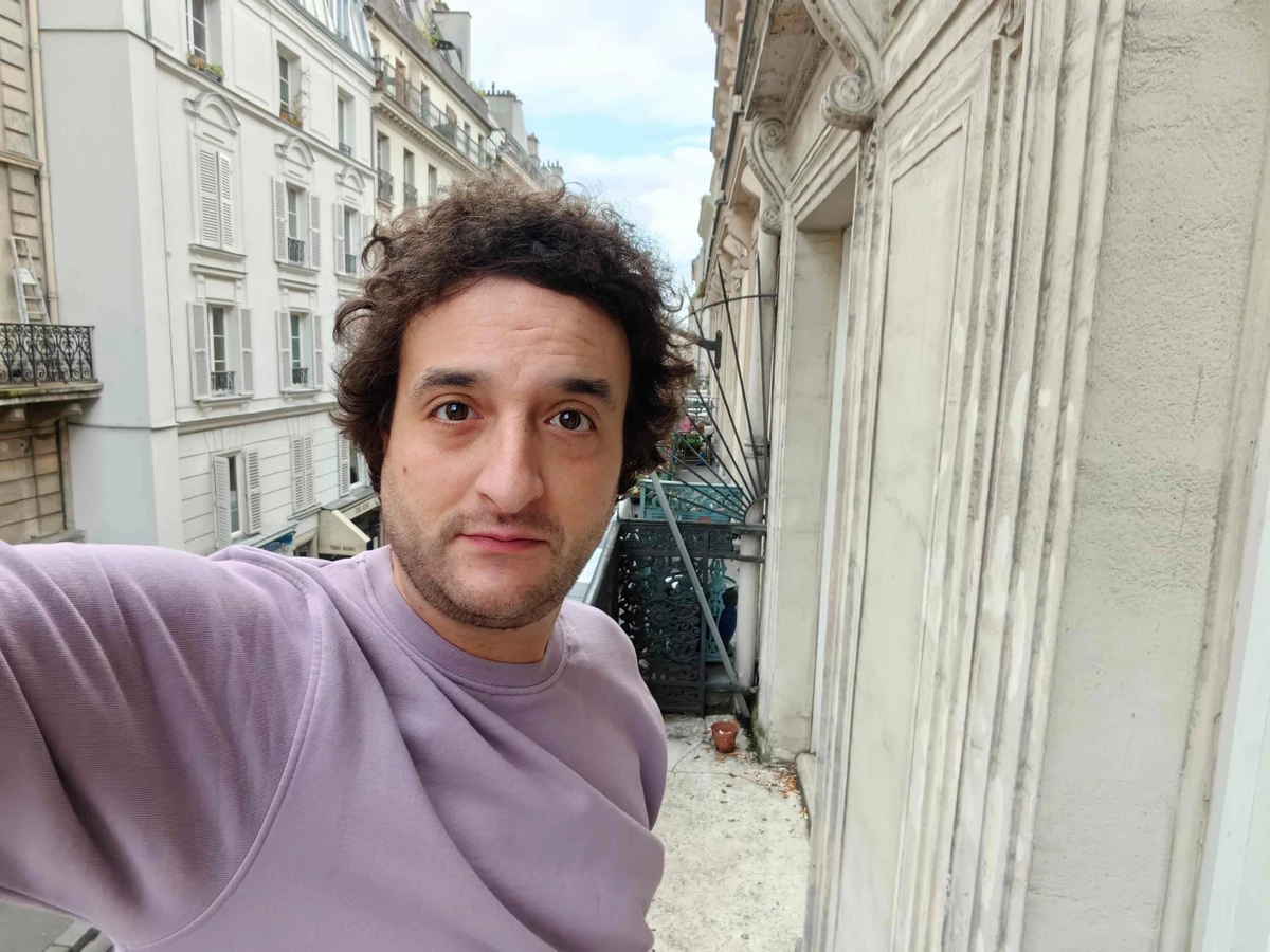 Huawei Mate 50 Pro - selfie © Bencheman Fouad
