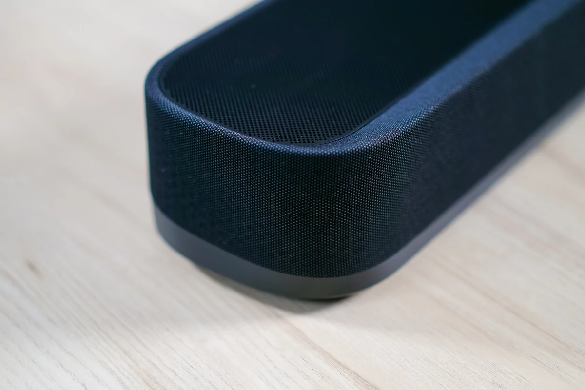 Test Sennheiser Ambeo Soundbar Plus + Ambeo Sub coté