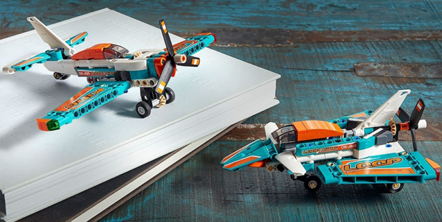 Idée cadeau : ce jeu de construction Lego Technic (Avion de Course) à prix MINI