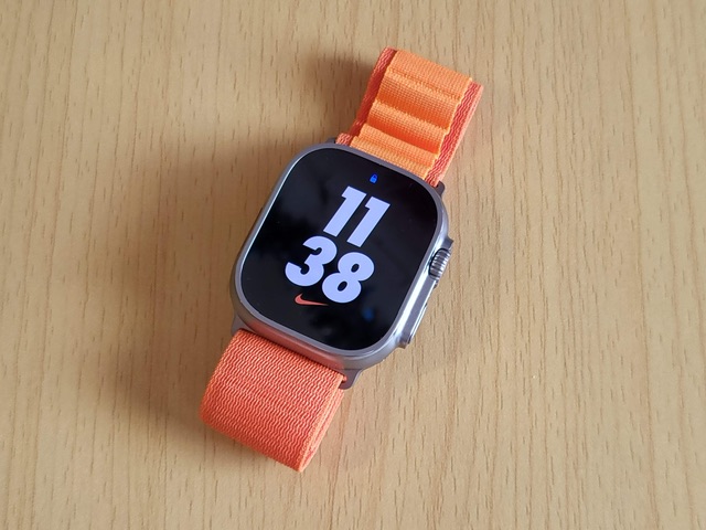 Test Apple Watch Ultra 2 : une simple évolution pour la montre connectée  sport d'Apple