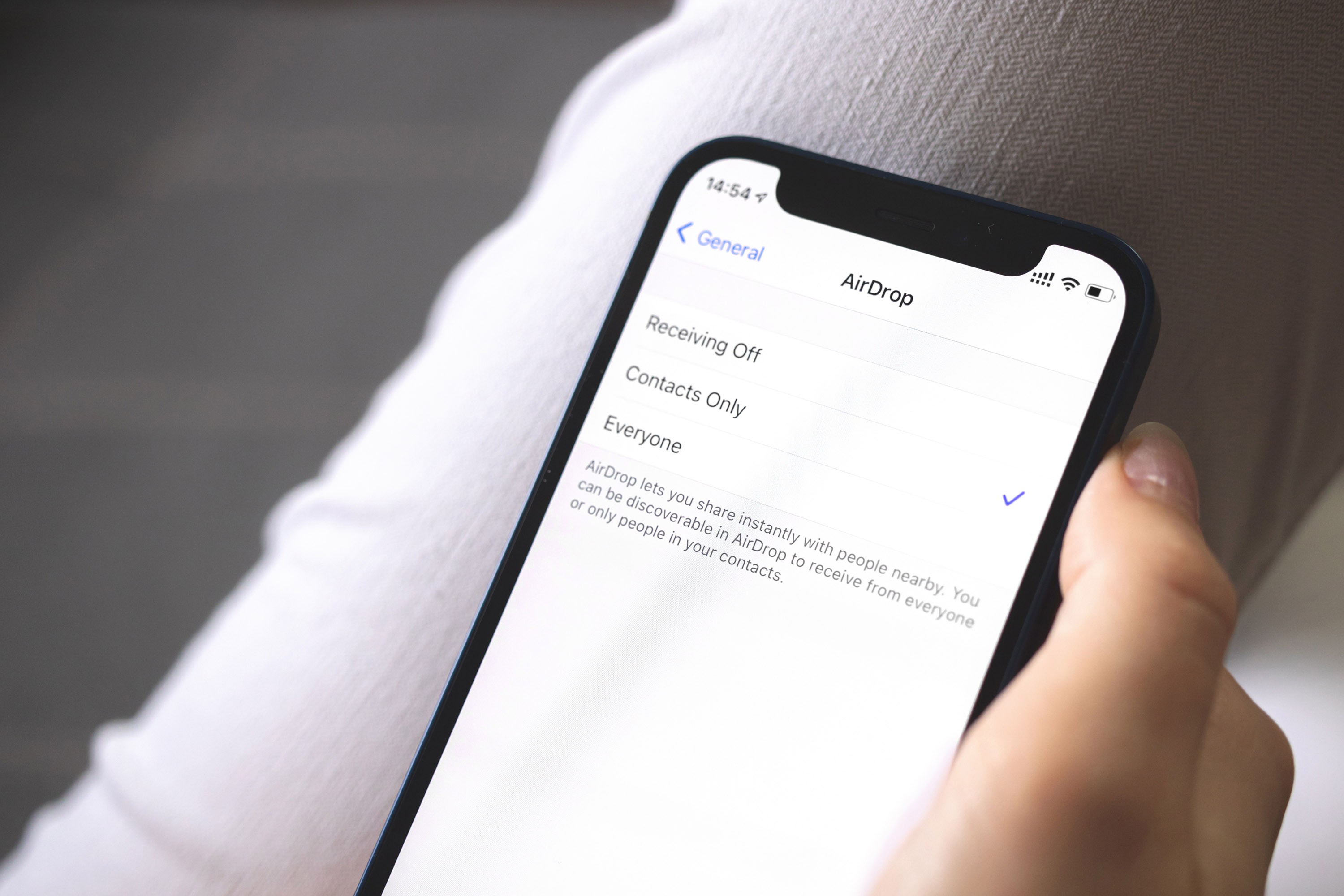 Apple va généraliser les limitations à AirDrop... mises en place lors des manifestations chinoises