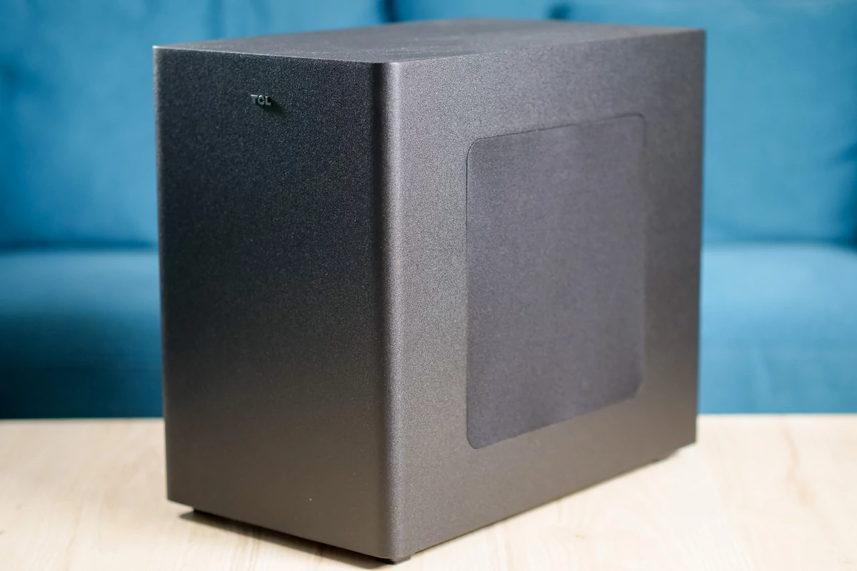 Test TCL X937U caisson
