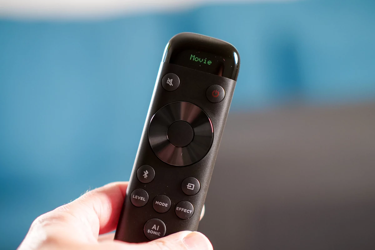 Test TCL X937U télécommande