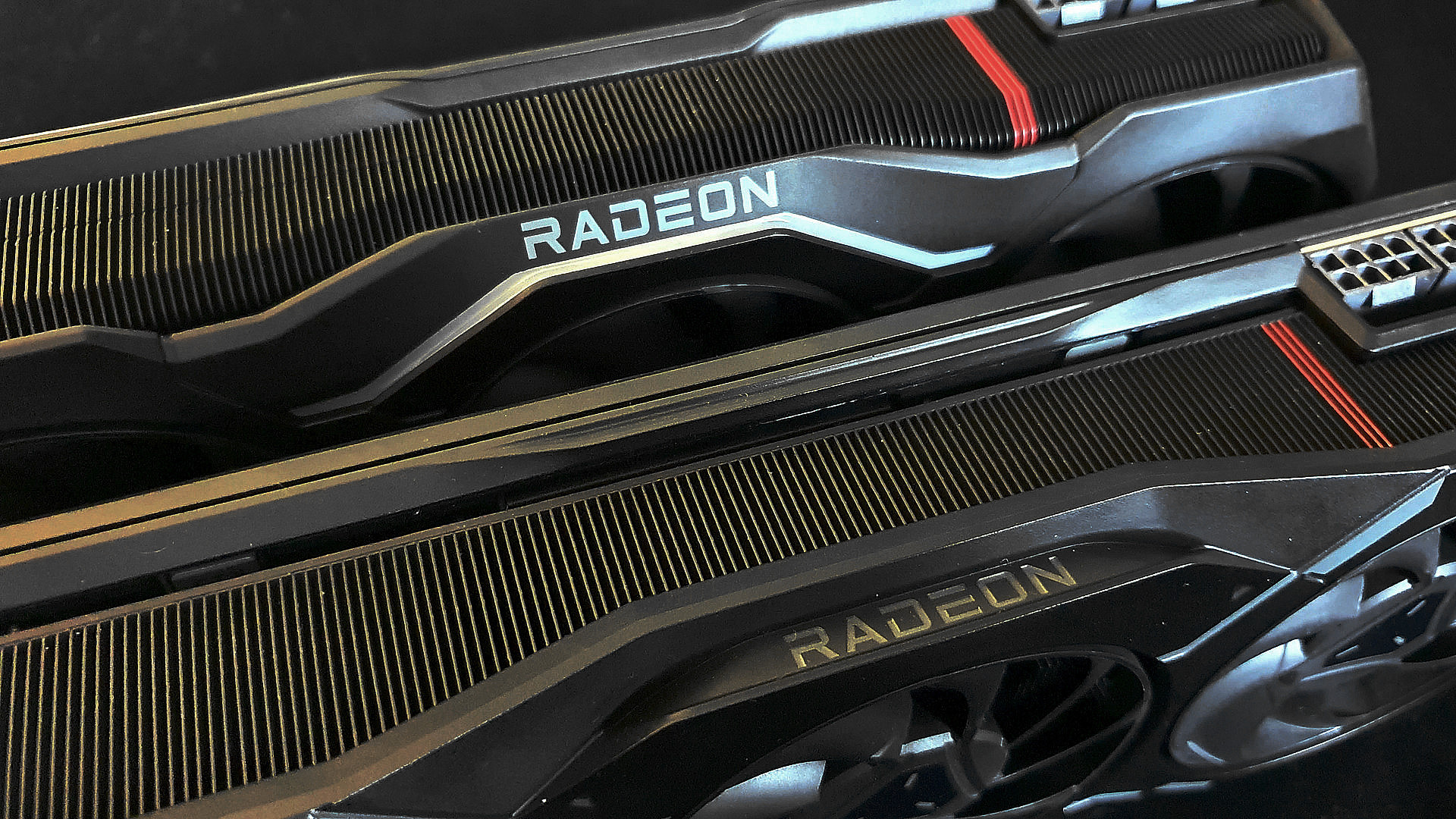 Tiens, tiens, AMD ajuste les prix de sa Radeon RX 7900 XT : l'effet SUPER de NVIDIA ?