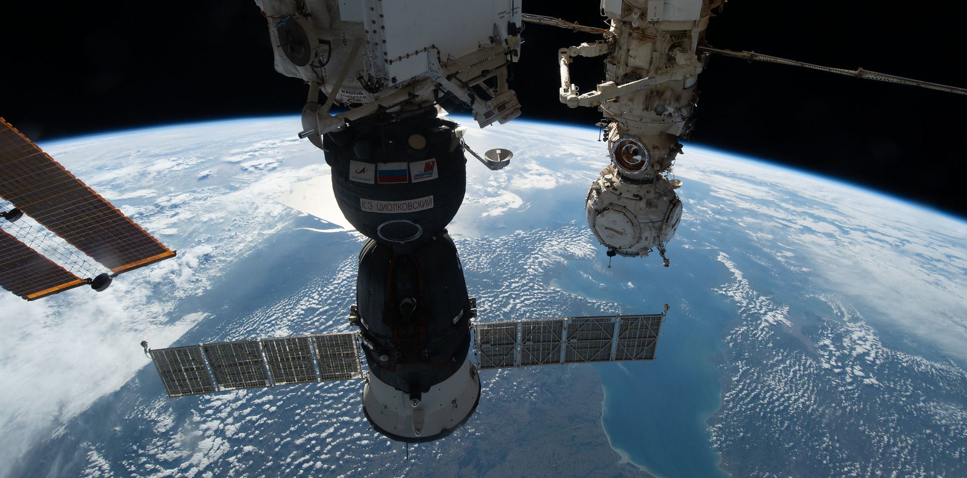 ISS : fuite sur une capsule Soyouz, les astronautes évaluent les dégâts