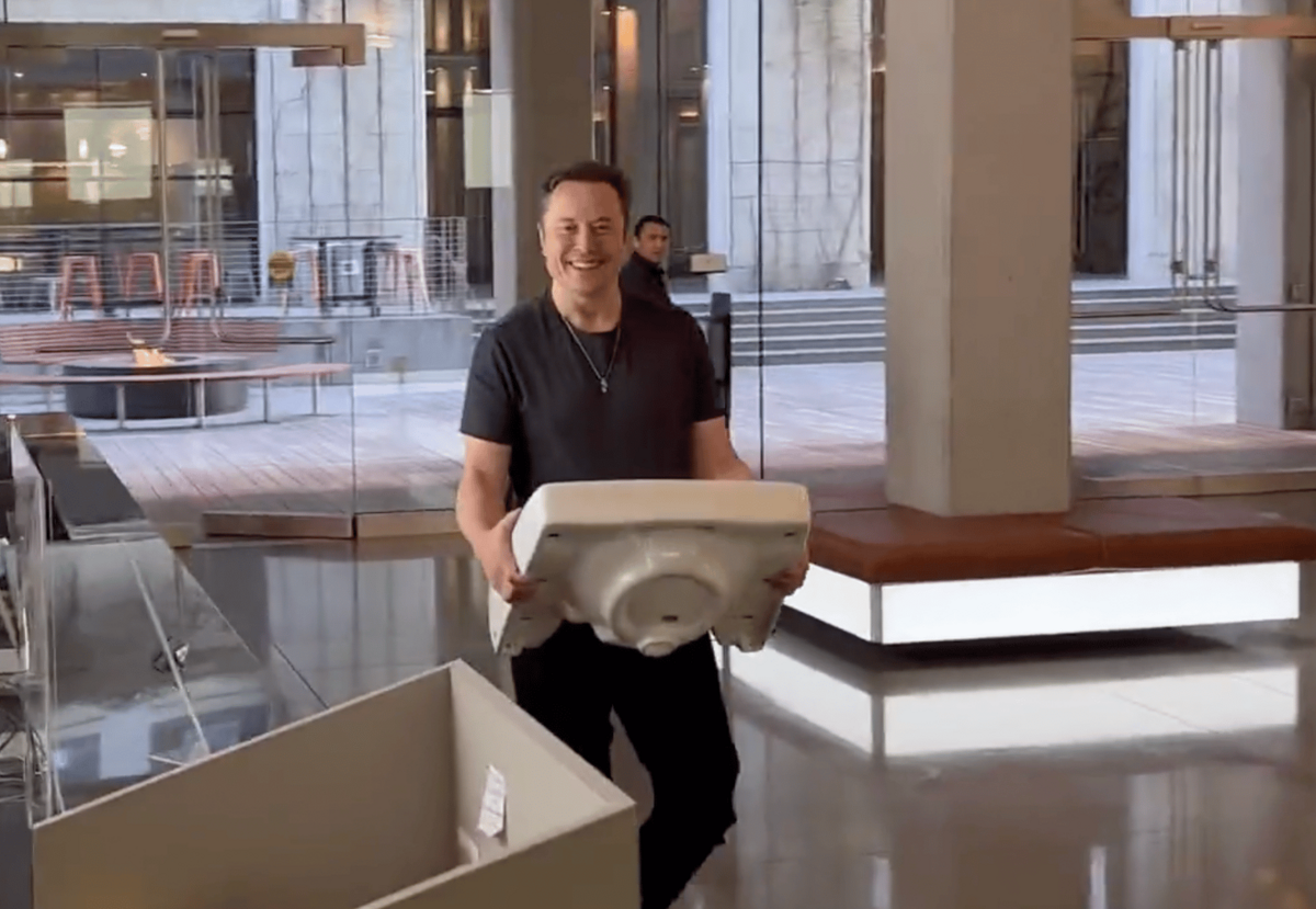 Elon Musk evier © © Elon Musk / Twitter