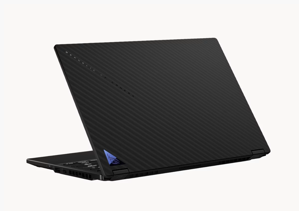 ASUS ROG Flow X13 2023-4 © © ASUS