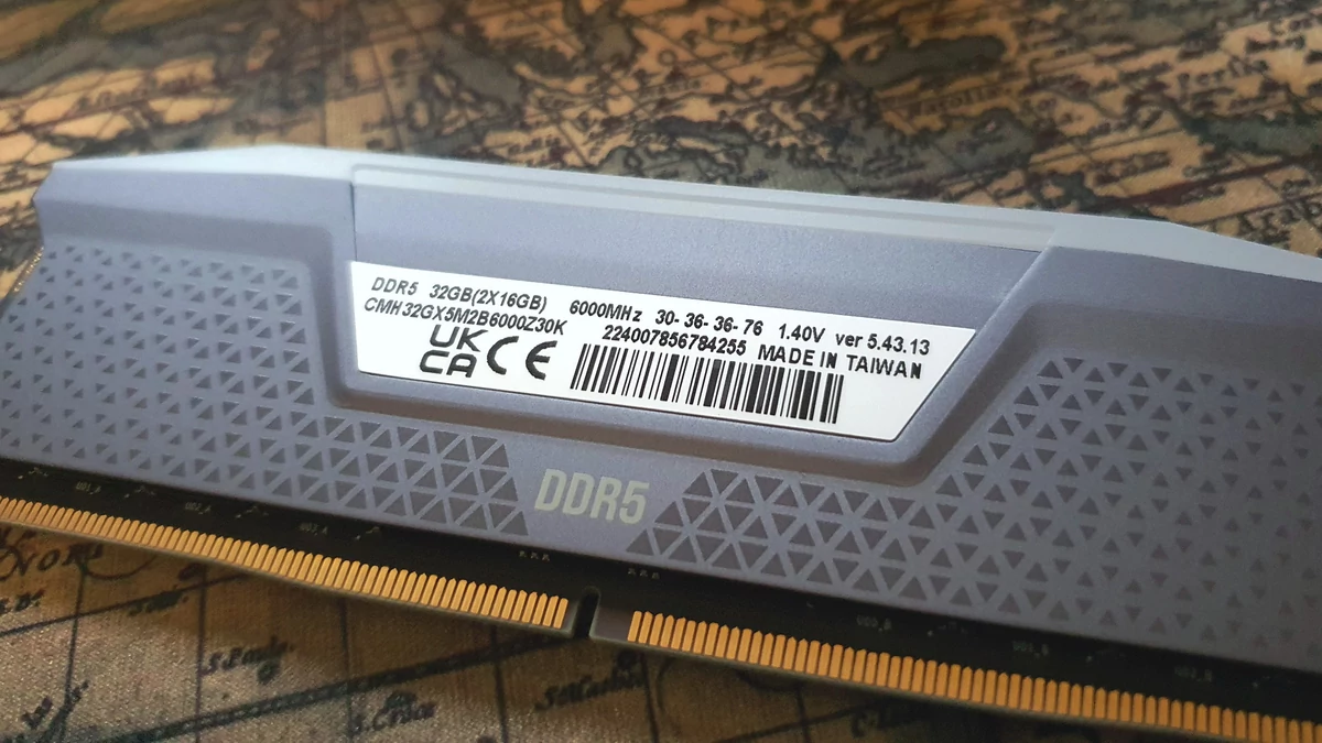 Vengeance RGB DDR5-6000 CL30 EXPO © Nerces