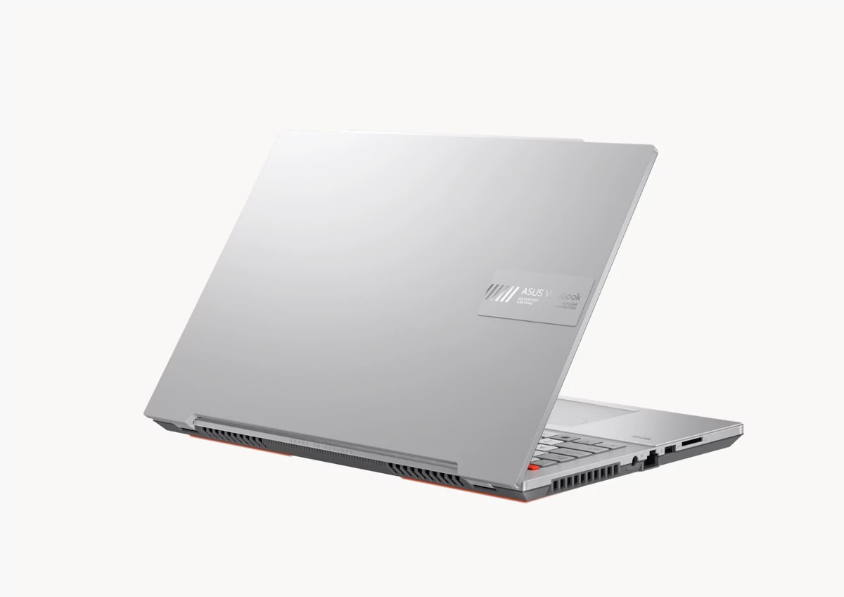ASUS Vivobook Pro 16 3D OLED-3 © © ASUS