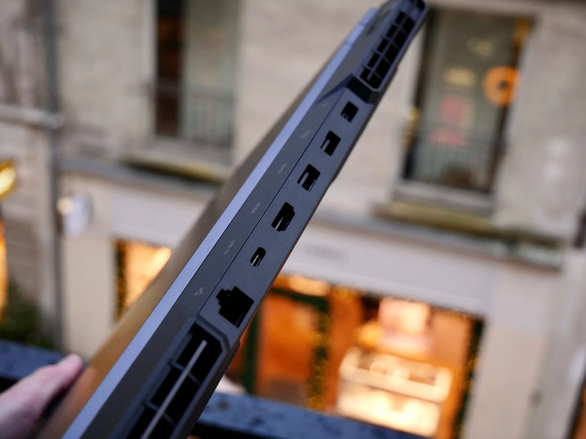 Lenovo Legion 5i Pro (2022)-11