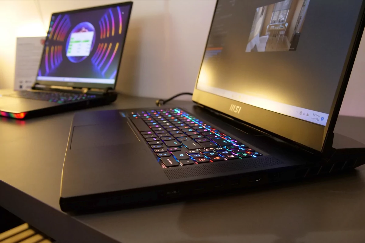 MSI Titan GT77-2 © © Alexandre Boero pour Clubic