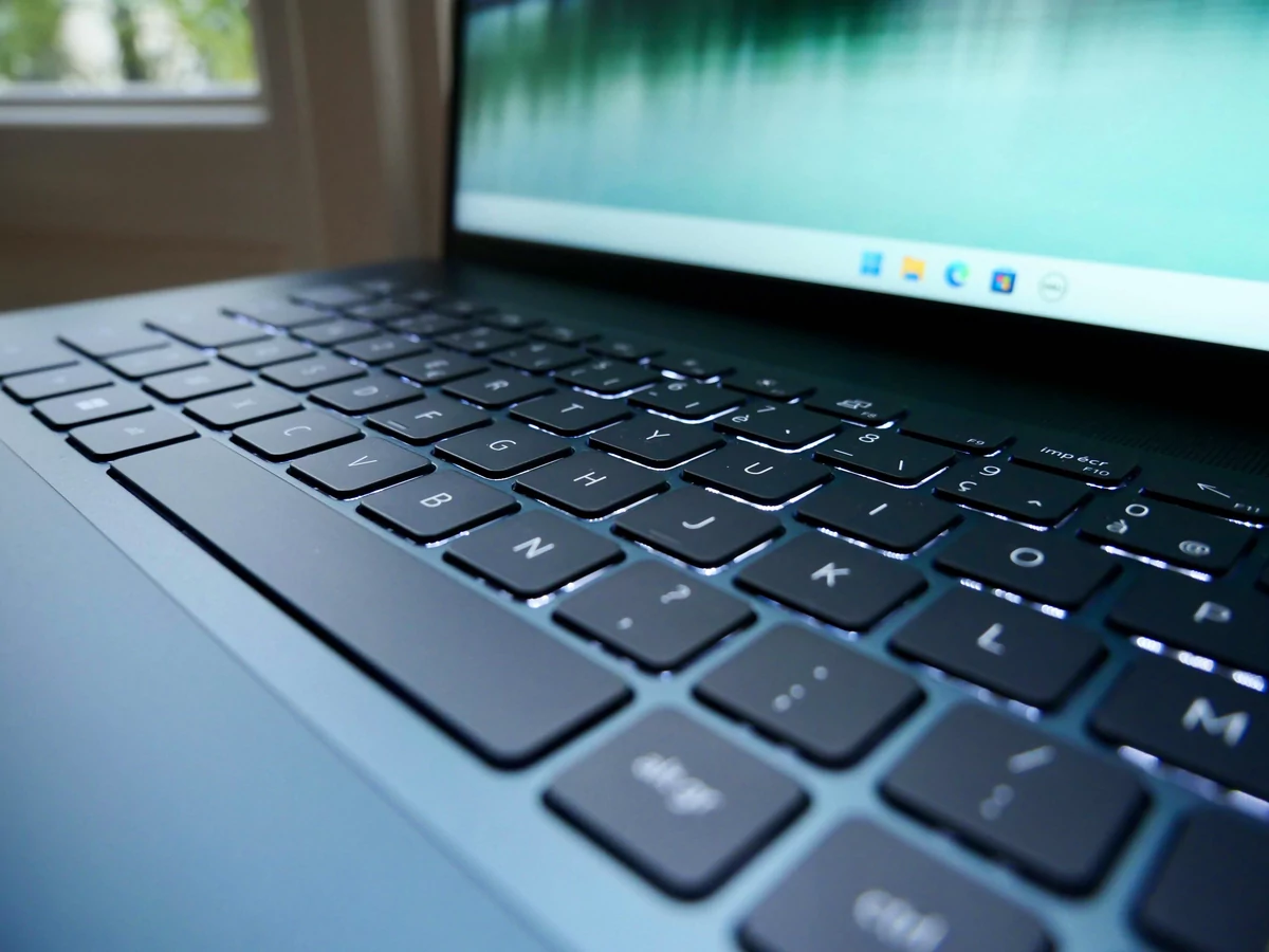 Dell Inspiron 16 Plus-12 © © Nathan Le Gohlisse pour Clubic