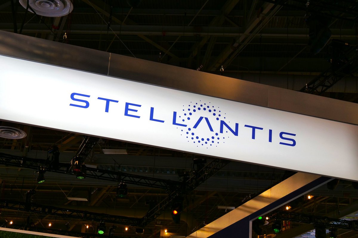 Stellantis logo - CES 2023 © Alexandre Boero pour Clubic