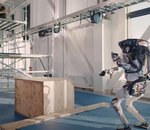 Le roi des chantiers ? Le robot Atlas (Boston Dynamics) lance des sacs à outils aux ouvriers