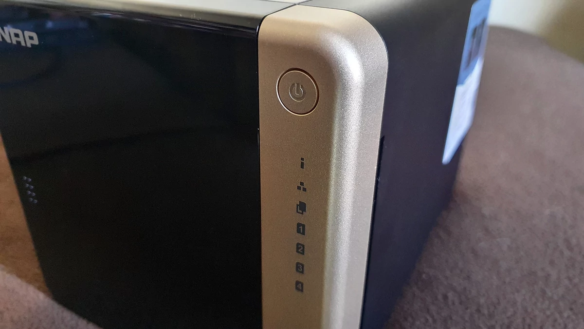 QNAP TS-464-4G © Nerces