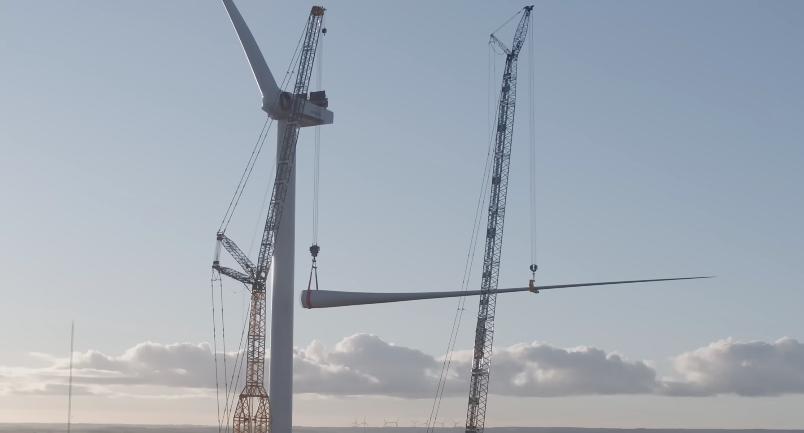Regardez l'installation de la plus puissante des éoliennes du monde en vidéo