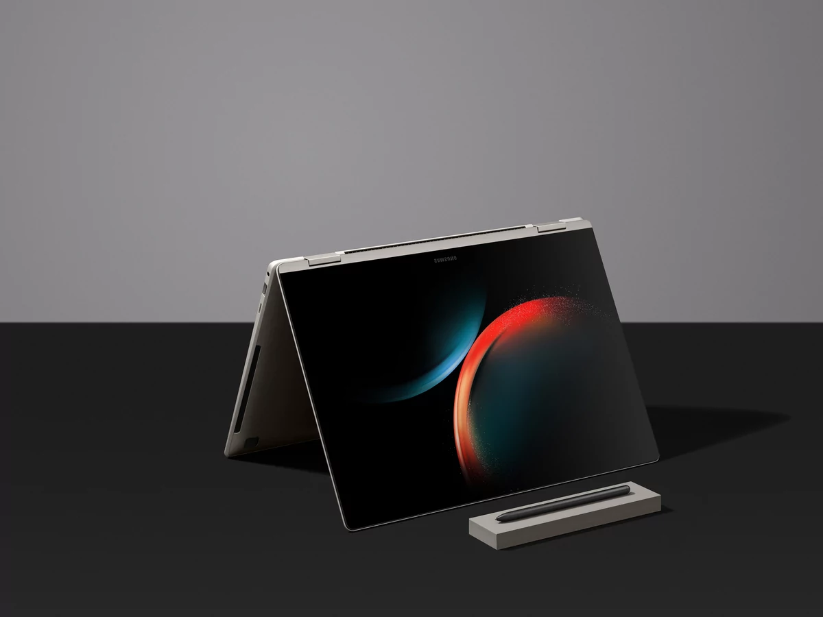 Samsung Galaxy Book3 Pro 360 © © Samsung