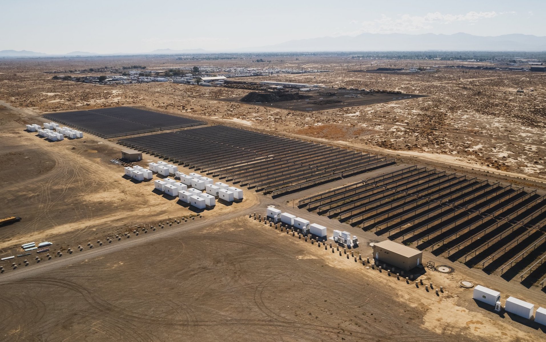 Réutiliser des batteries de voiture en stockage pour le solaire sans les modifier, c'est possible