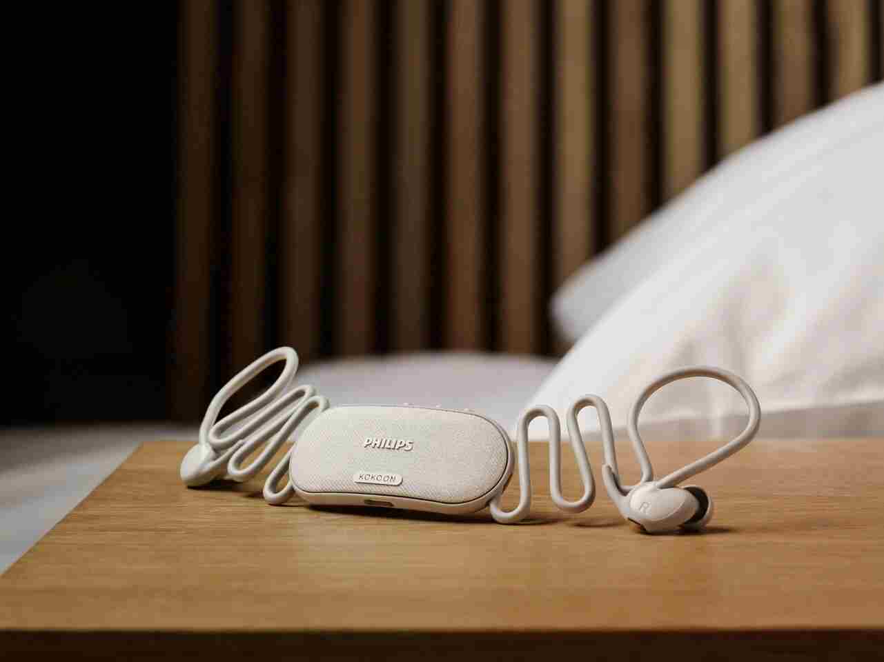 Fini les bouchons d'oreille pour dormir, Philips veut que vous dormiez avec ces écouteurs spéciaux