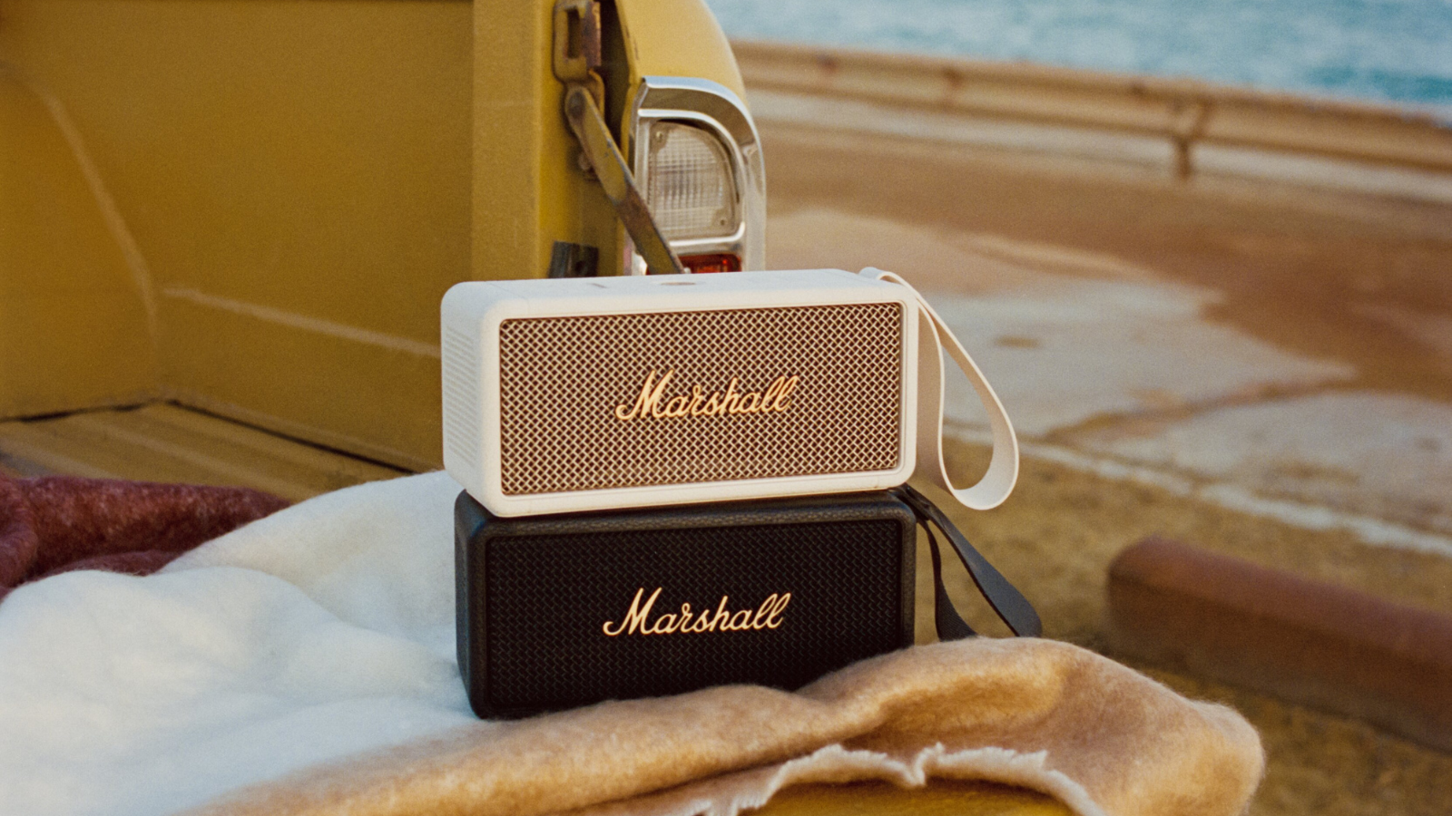 Vous adorez la musique, surtout le son à fond sur une enceinte ? Testez la nouvelle enceinte Middleton de Marshall gratuitement et donnez-nous votre avis !