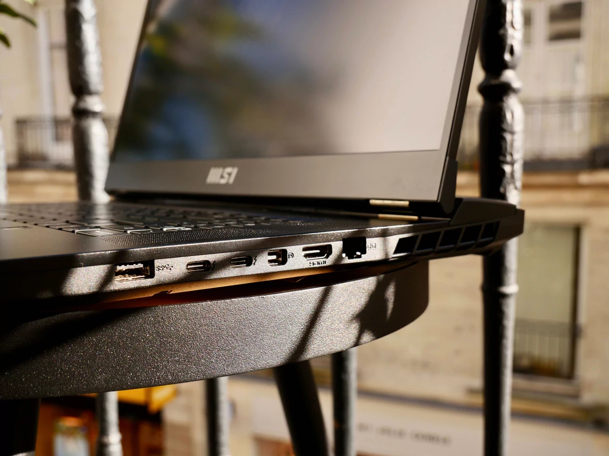 MSI GT77 Titan (2023)-9 © © Nathan Le Gohlisse pour Clubic