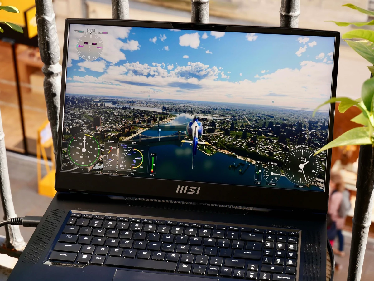 MSI GT77 Titan (2023)-20 © © Nathan Le Gohlisse pour Clubic