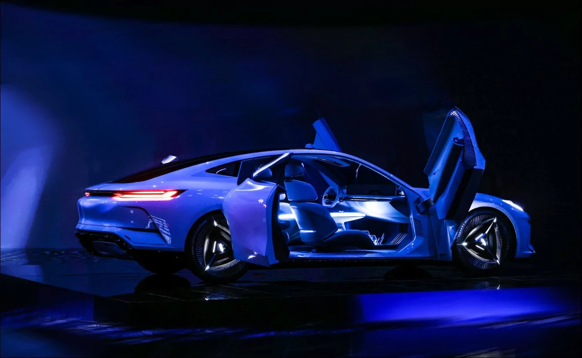 Galaxy Light © Geely