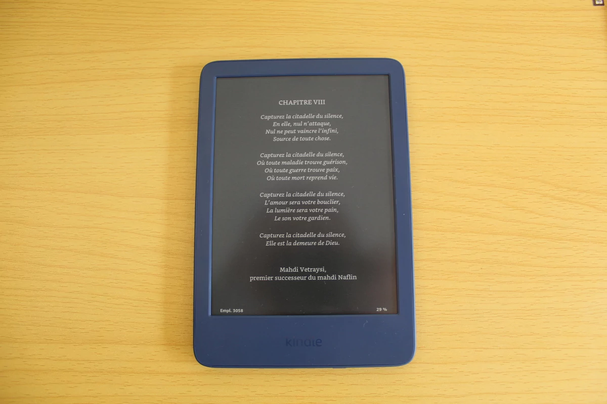 Amazon Kindle 2022 - Mode sombre © Johan Gautreau