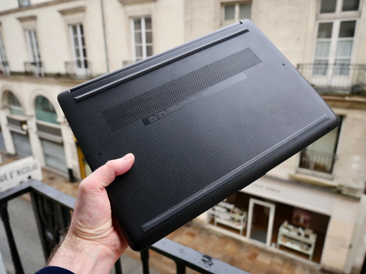 HP 14s-14 © © Nathan Le Gohlisse pour Clubic