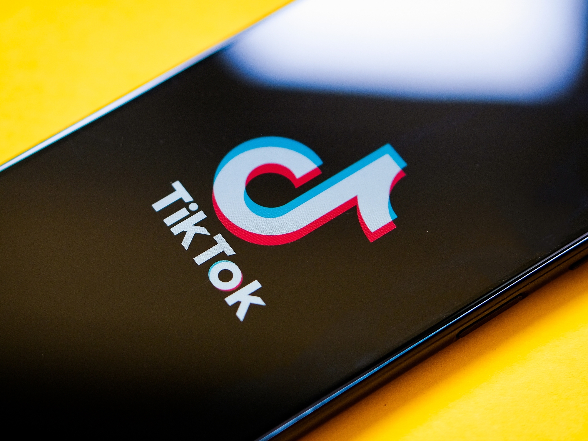 TikTok veut mettre le paquet sur le e-commerce, pour concurrencer directement Amazon ?