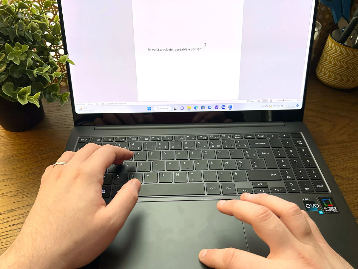Clavier et trackpad Galaxy Book3 Pro © Nicolas Lafarge