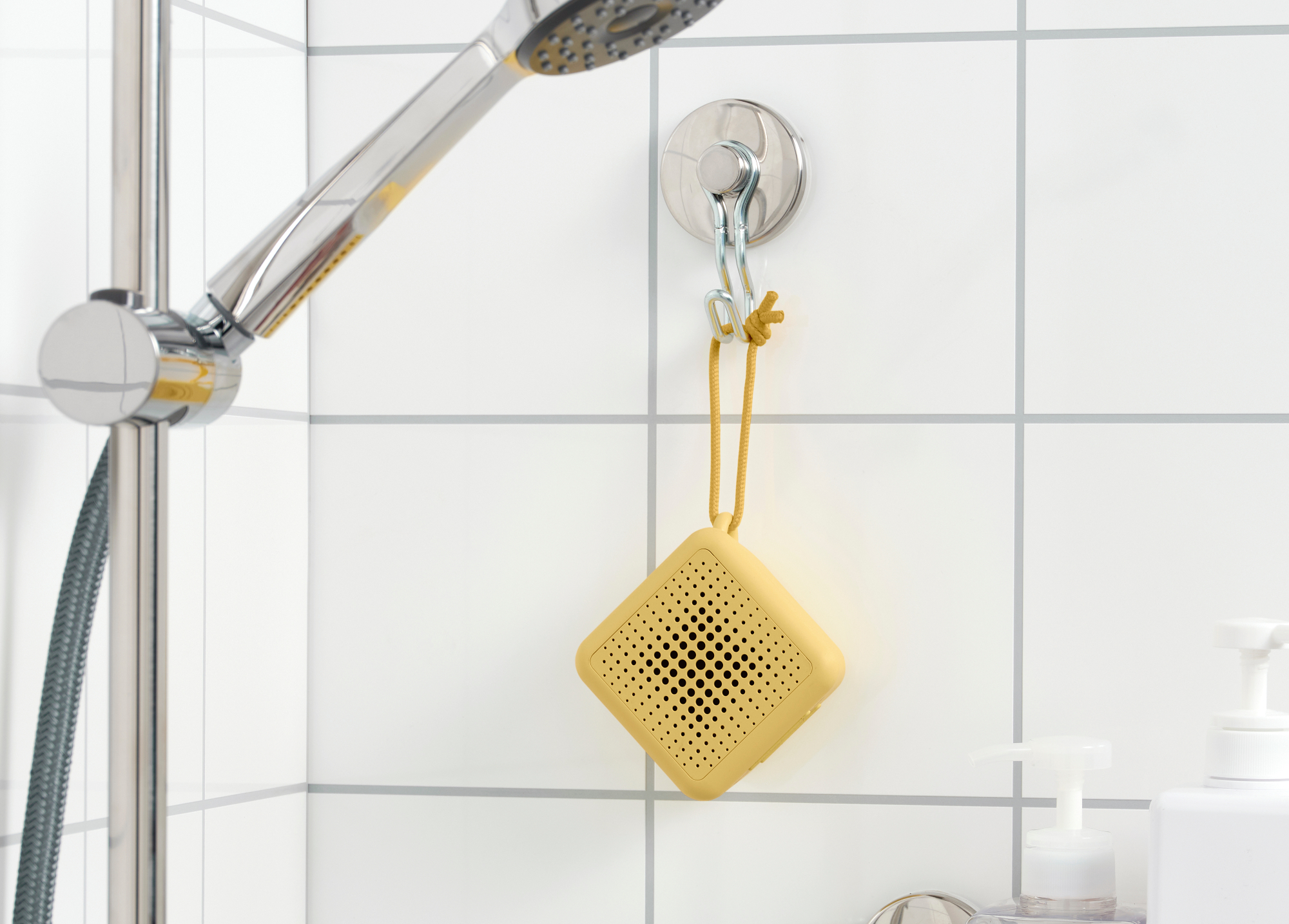 Cette nouvelle enceinte Bluetooth étanche signée IKEA vise 80 heures d'autonomie et un tout petit prix