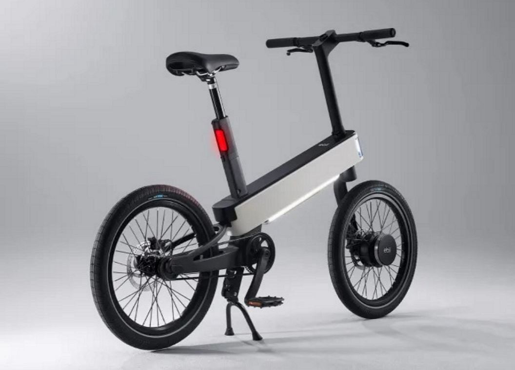 Contre toute attente, Acer a créé un vélo électrique dopé à l'IA et vous  n'allez pas en croire vos yeux