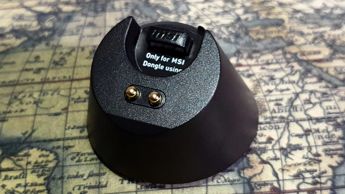 MSI Clutch GM51 Lightweight Wireless © Nerces