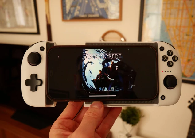 Nacon MG-X (iOS)