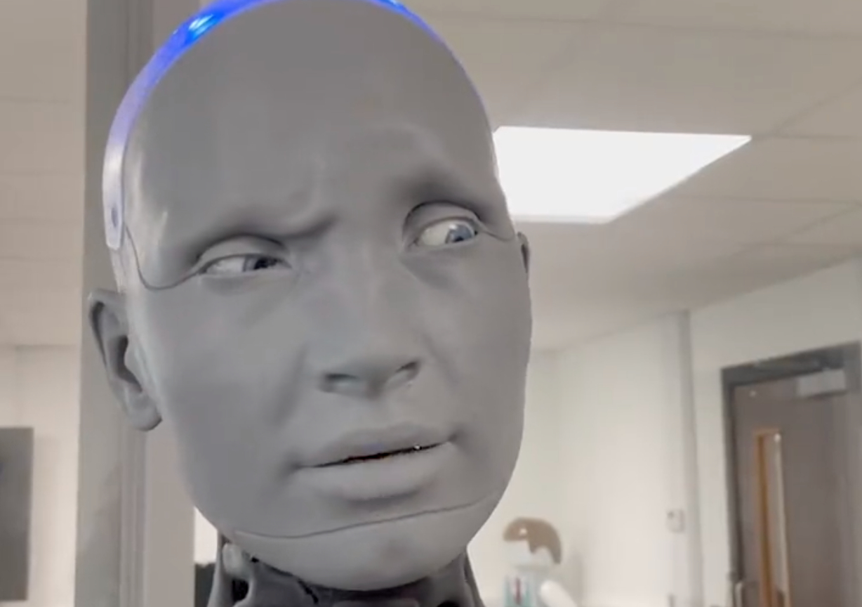 Les expressions faciales de ce robot sont générées par ChatGPT et sont juste incroyables