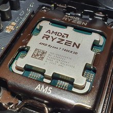 Test AMD Ryzen 7 7800X3D : sur le jeu vidéo, Zen4 paie (3DV) cache