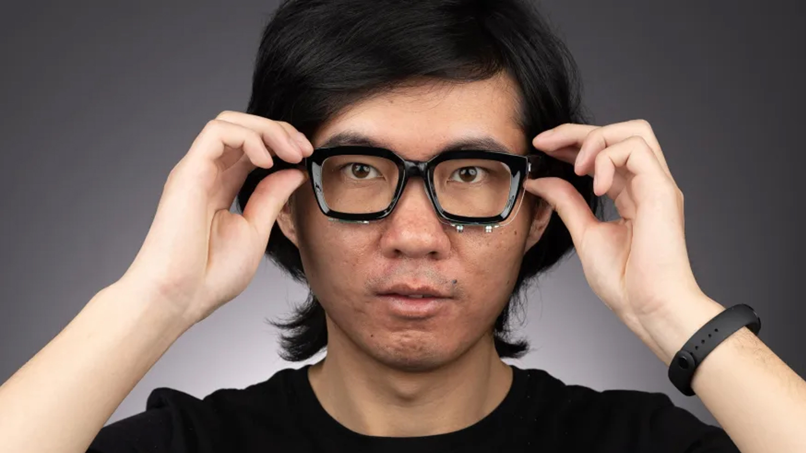 Ces étonnantes lunettes sonar peuvent lire ce que vous dites sans vous écouter !