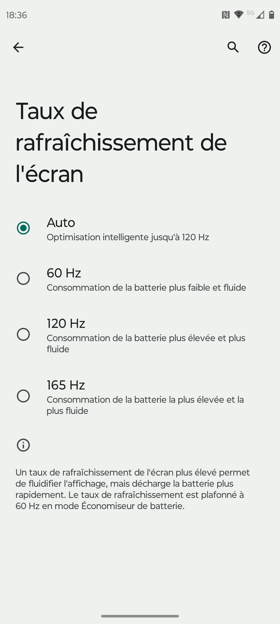 Motorola Edge 40 Pro © © Marc Mitrani pour Clubic