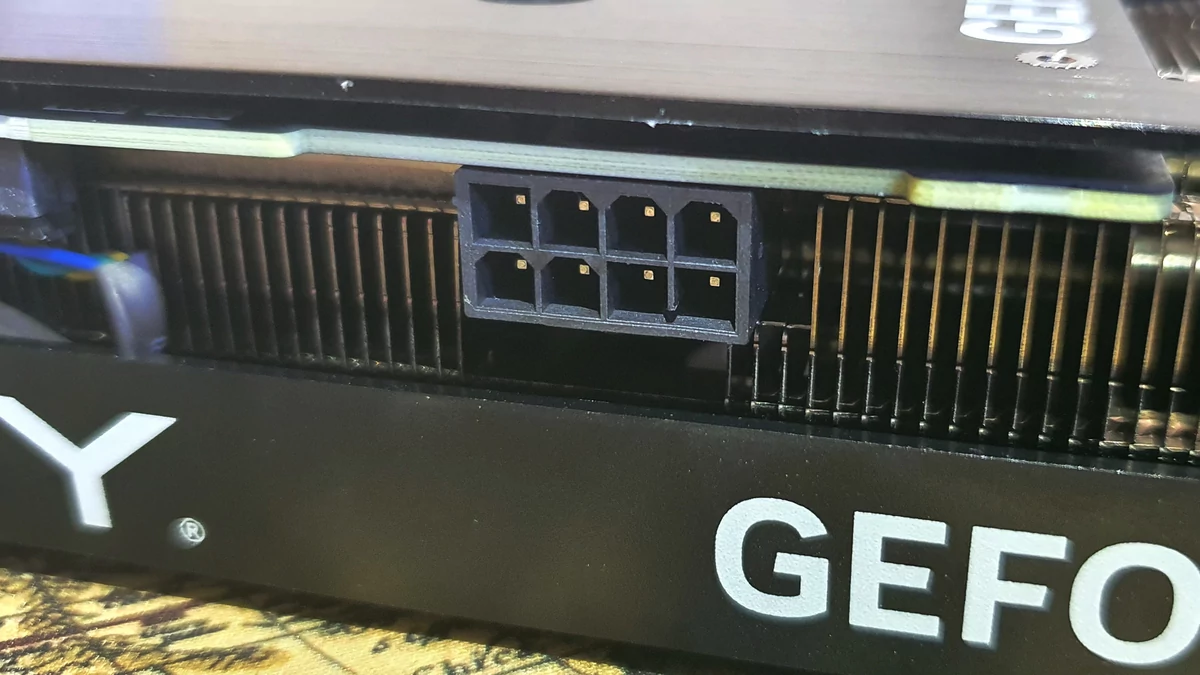 PNY RTX 4070 Verto 12 GB © Nerces